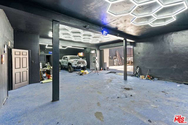 4141 E Olympic Boulevard, Los Angeles, CA 90023