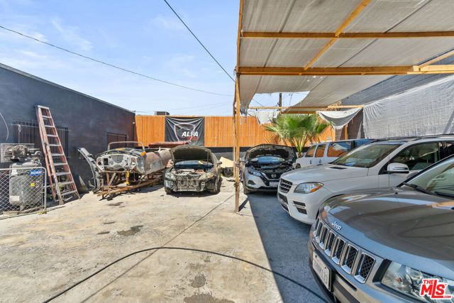 4141 E Olympic Boulevard, Los Angeles, CA 90023