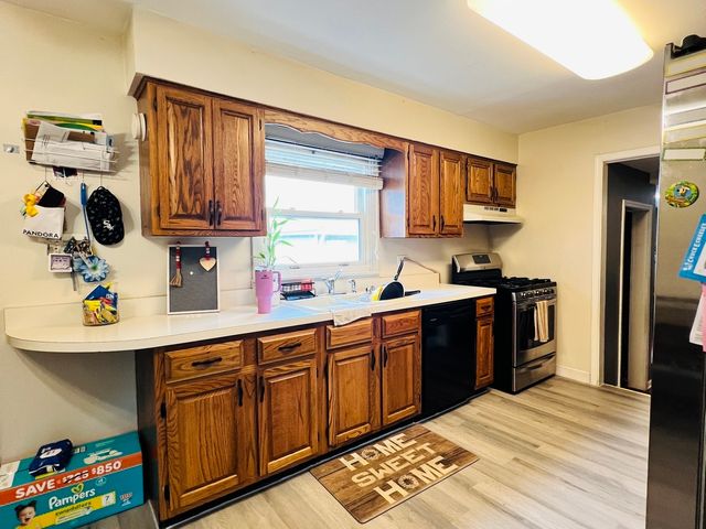 8605 Leclaire Avenue, Burbank, IL 60459