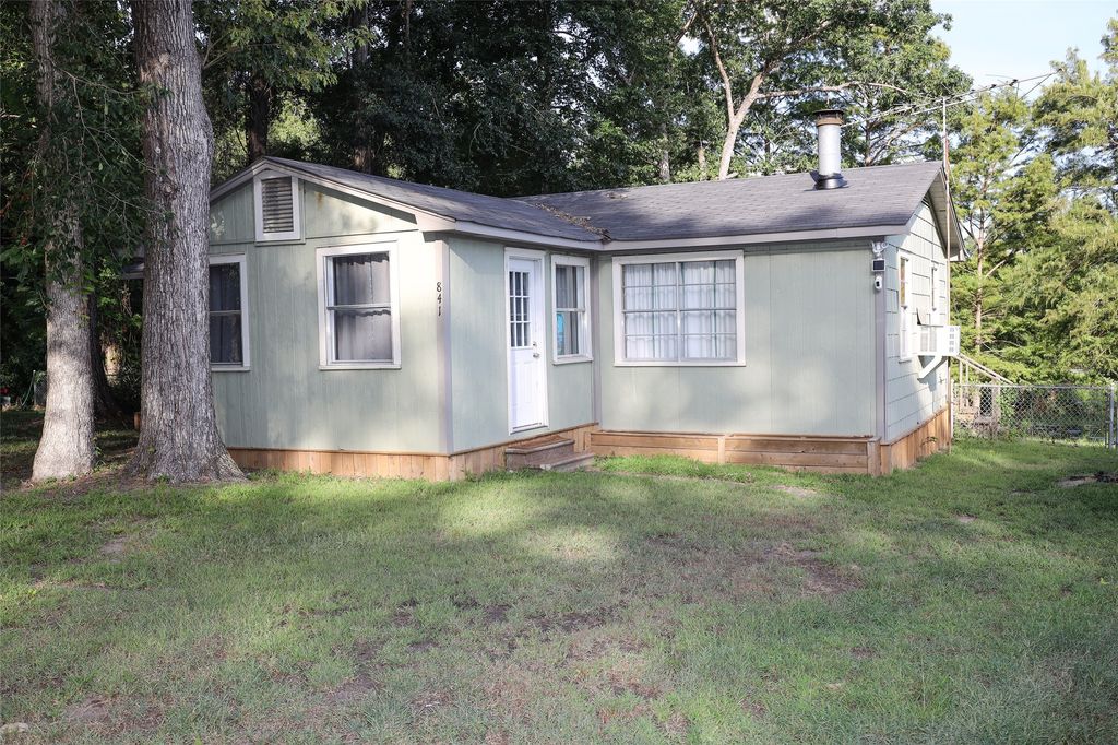 841 Dogwood Trail, Logansport, LA 71049