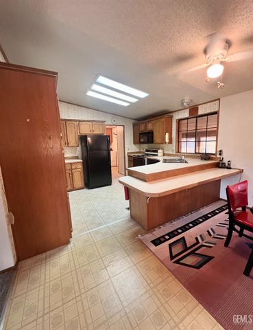 14050 Paradise Valley Road, Caliente, CA 93518