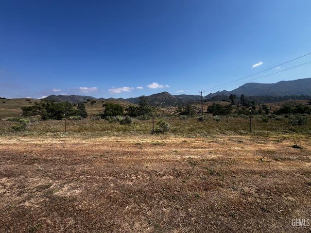 14050 Paradise Valley Road, Caliente, CA 93518