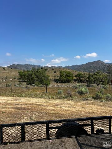 14050 Paradise Valley Road, Caliente, CA 93518