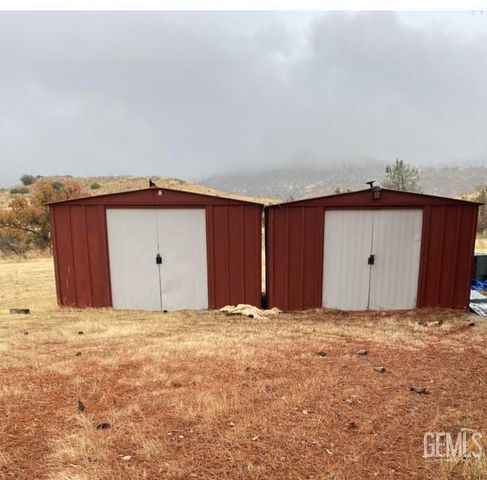 14050 Paradise Valley Road, Caliente, CA 93518