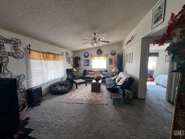 14050 Paradise Valley Road, Caliente, CA 93518