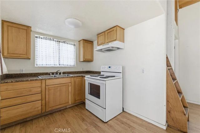 42135 San Francisquito Canyon Rd, Lake Hughes, CA 93532