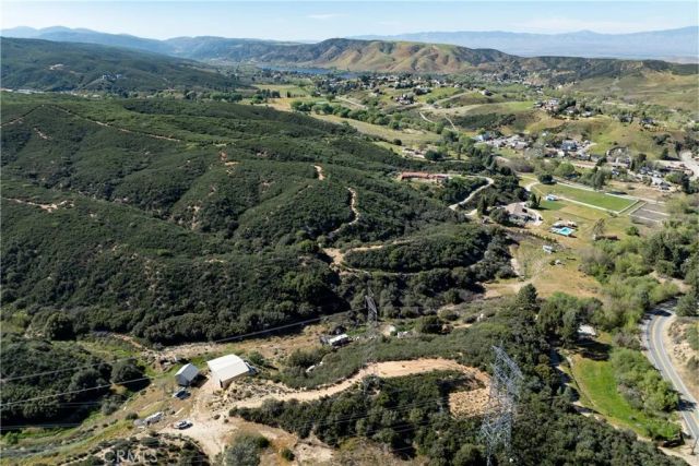 42135 San Francisquito Canyon Rd, Lake Hughes, CA 93532