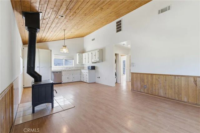 42135 San Francisquito Canyon Rd, Lake Hughes, CA 93532