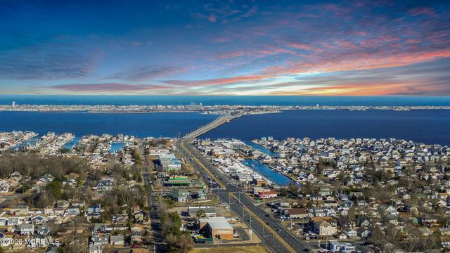 2334 Adams Avenue, Toms River, NJ 08753