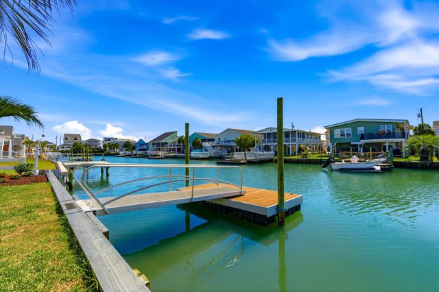 317 52nd Ave. N, North Myrtle Beach, SC 29582