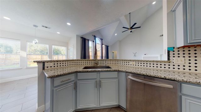 15319 Cobblestone Point Court, Sugar Land, TX 77498