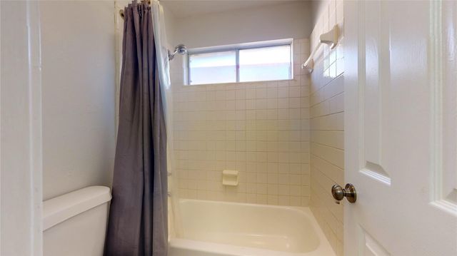 15319 Cobblestone Point Court, Sugar Land, TX 77498