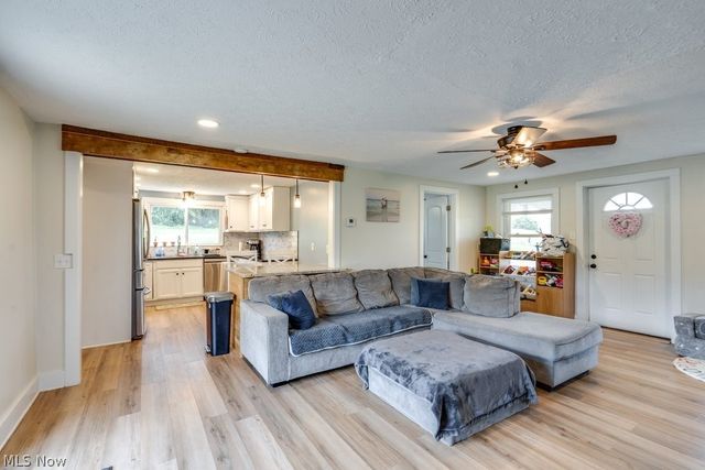13042 Portage Street, Doylestown, OH 44230