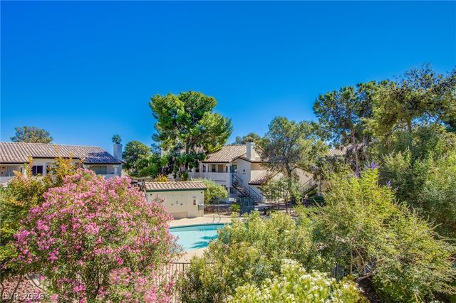 1333 Cinder Rock Drive 202, Las Vegas, NV 89128