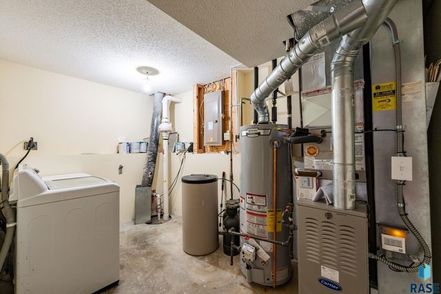 5705 S Southwind Ave Avenue, Sioux Falls, SD 57106