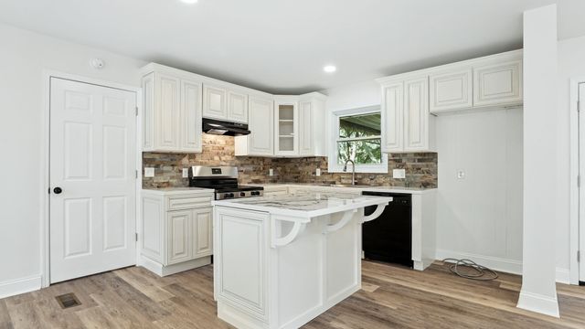 548 Hillside Ln, Gallatin, TN 37066