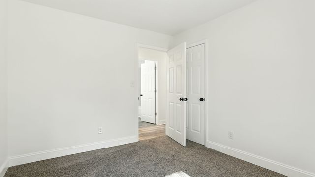 548 Hillside Ln, Gallatin, TN 37066