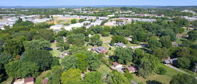 548 Hillside Ln, Gallatin, TN 37066