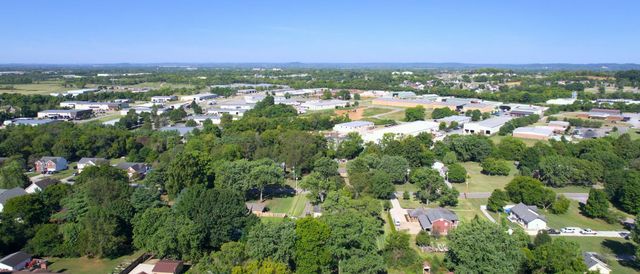 548 Hillside Ln, Gallatin, TN 37066