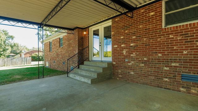 548 Hillside Ln, Gallatin, TN 37066