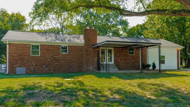 548 Hillside Ln, Gallatin, TN 37066