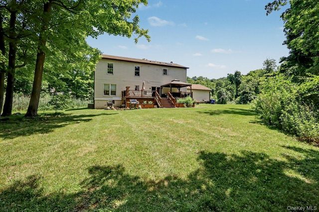 15 Country Hill Road, Brewster, NY 10509