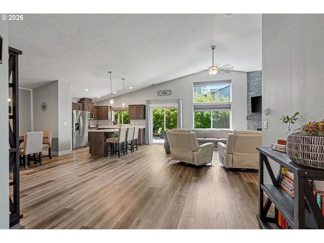 5721 SPRINGWOOD Ave, Salem, OR 97306