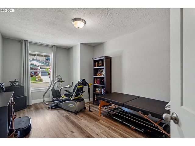 5721 SPRINGWOOD Ave, Salem, OR 97306