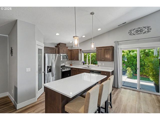 5721 SPRINGWOOD Ave, Salem, OR 97306