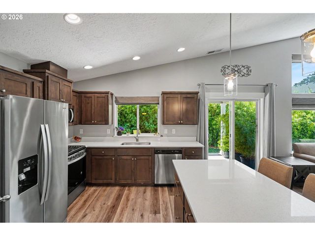 5721 SPRINGWOOD Ave, Salem, OR 97306