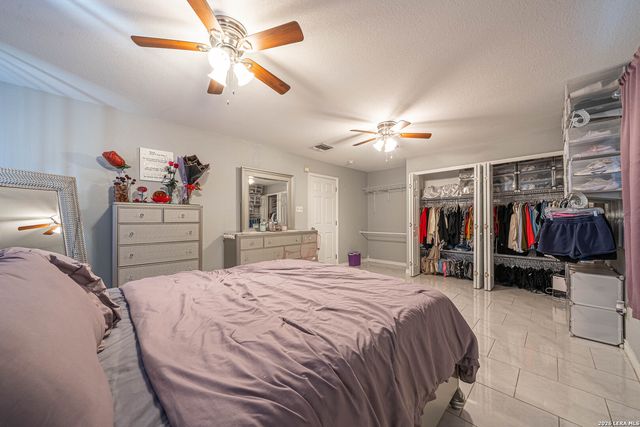 2202 LAKE LOUISE DR, San Antonio, TX 78228