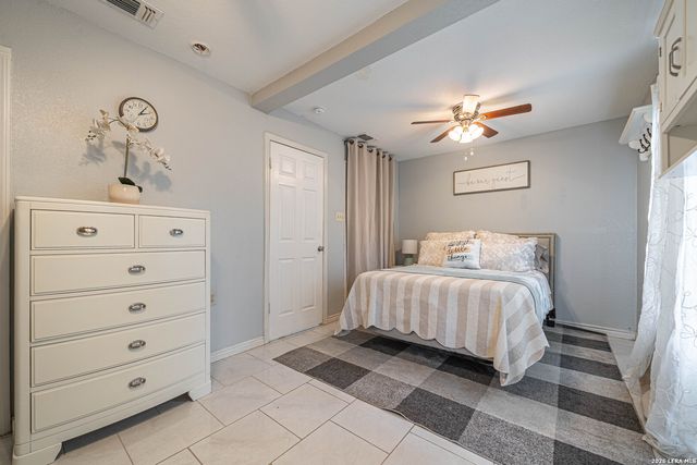 2202 LAKE LOUISE DR, San Antonio, TX 78228