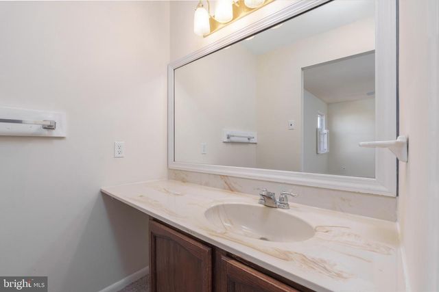 302 2ND ST, Newark, DE 19711