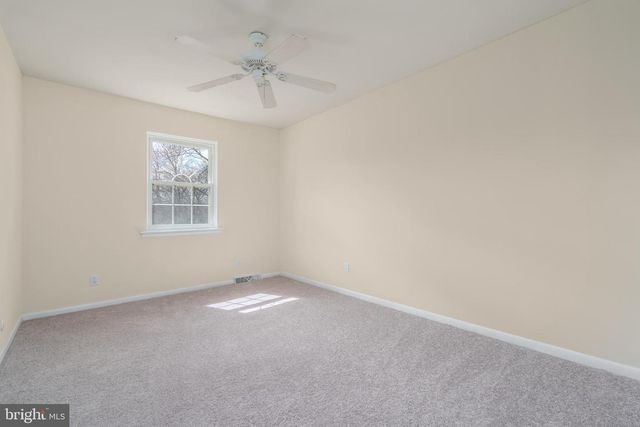 302 2ND ST, Newark, DE 19711