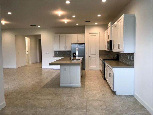 5208 Beland Dr, Lake Worth, FL 33467