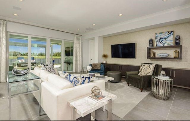 5208 Beland Dr, Lake Worth, FL 33467