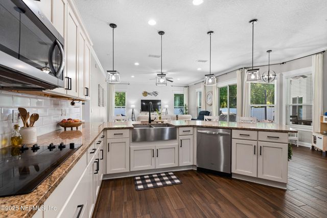 11175 PARKSIDE PRESERVE Way, Jacksonville, FL 32257