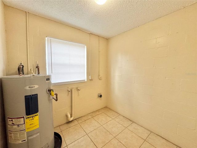 2571 ELM AVENUE, Lake Wales, FL 33898