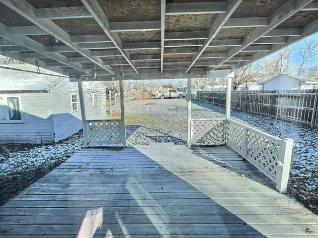 620 E 10th St, Newton, KS 67114