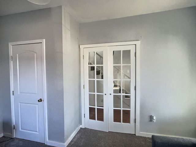 620 E 10th St, Newton, KS 67114