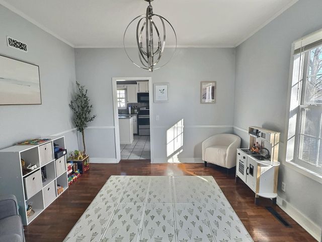 620 E 10th St, Newton, KS 67114