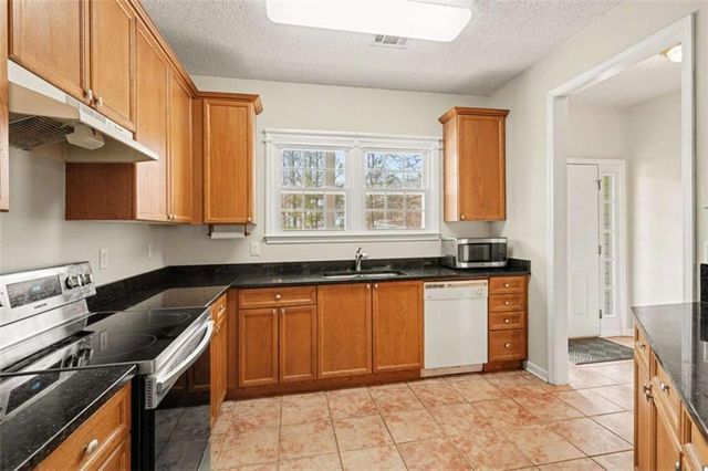 144 Amidon Drive, Villa Rica, GA 30180