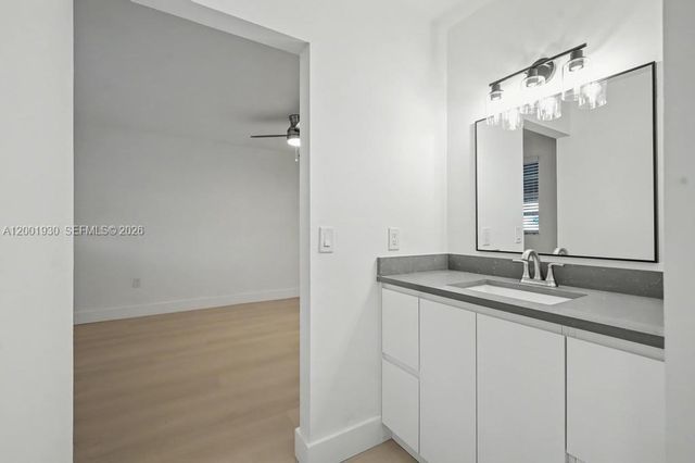 12224 SW 52nd Pl, Cooper City, FL 33330