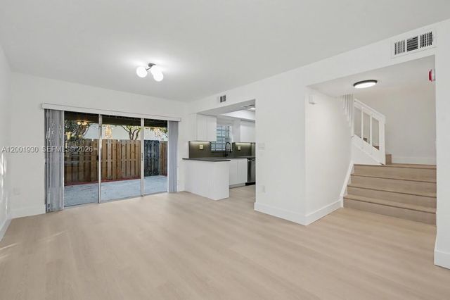 12224 SW 52nd Pl, Cooper City, FL 33330