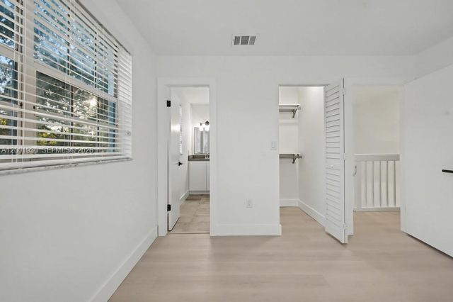 12224 SW 52nd Pl, Cooper City, FL 33330