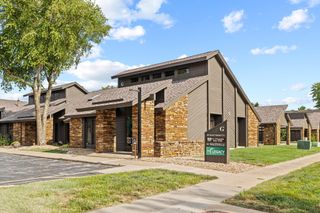 1200 East Woodhurst Drive, 100, Springfield, MO 65804