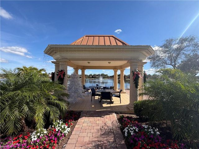 7264 Salerno CT, Naples, FL 34114