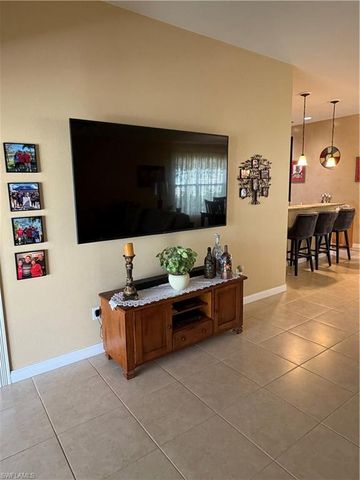 7264 Salerno CT, Naples, FL 34114