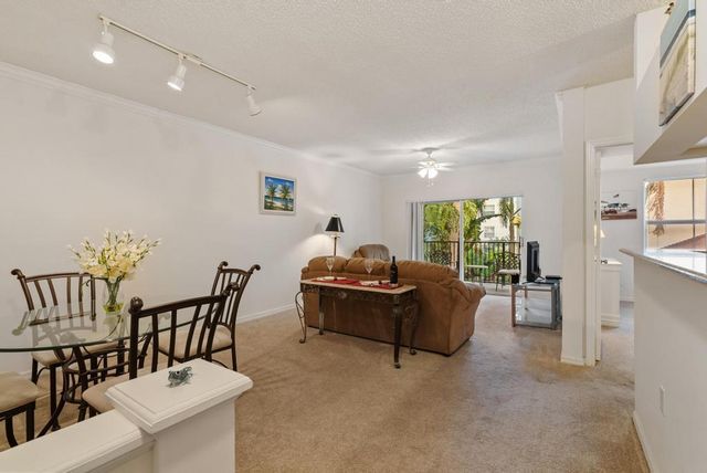 2202 Tuscany Way, Boynton Beach, FL 33435