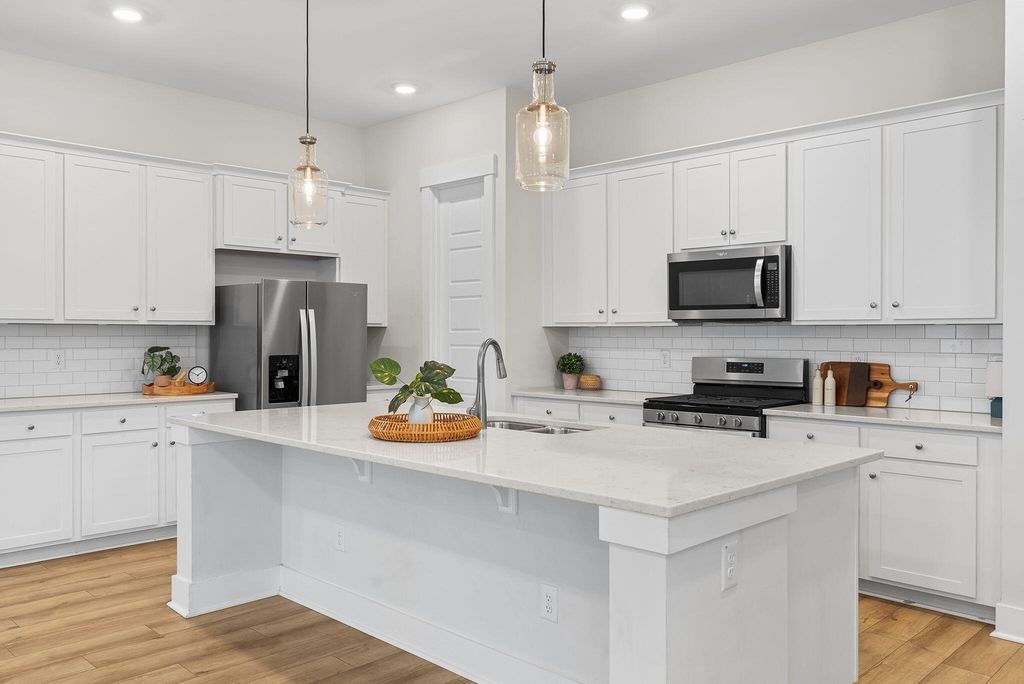 125 Trumpet Vine Drive, Summerville, SC 29483